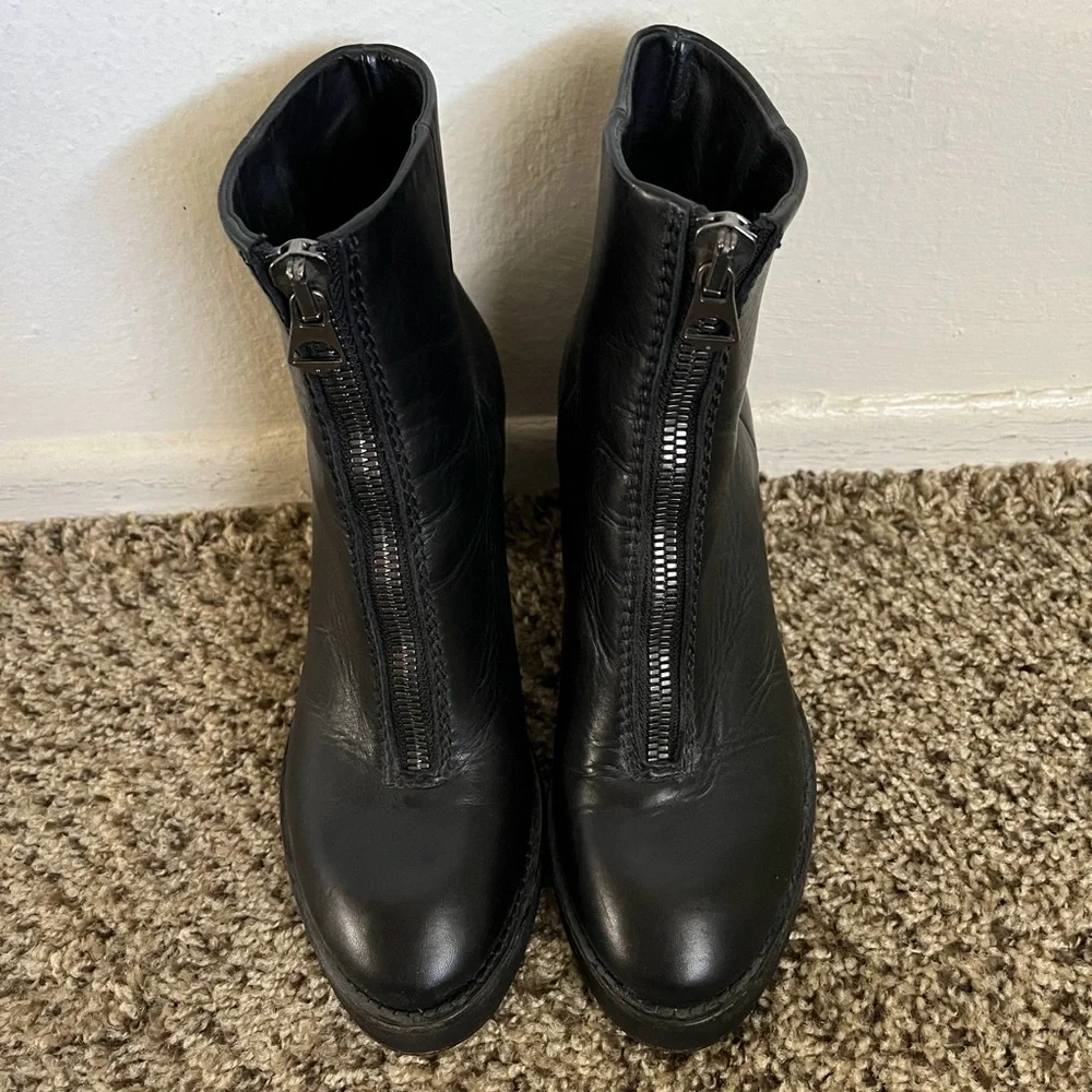 Acne Studios ‘Elise’ Ankle Boots - Picture 4 of 16